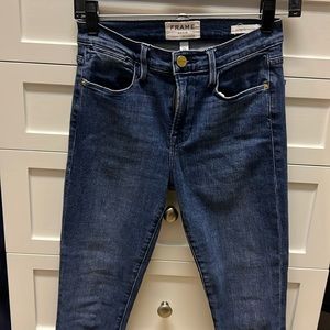 Frame jeans. Size 25.